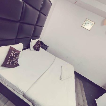 Hotel Saya Deluxe Near New Delhi Railway Station ' Dış mekan fotoğraf