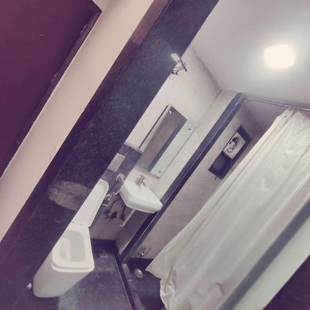 Hotel Saya Deluxe Near New Delhi Railway Station ' Dış mekan fotoğraf