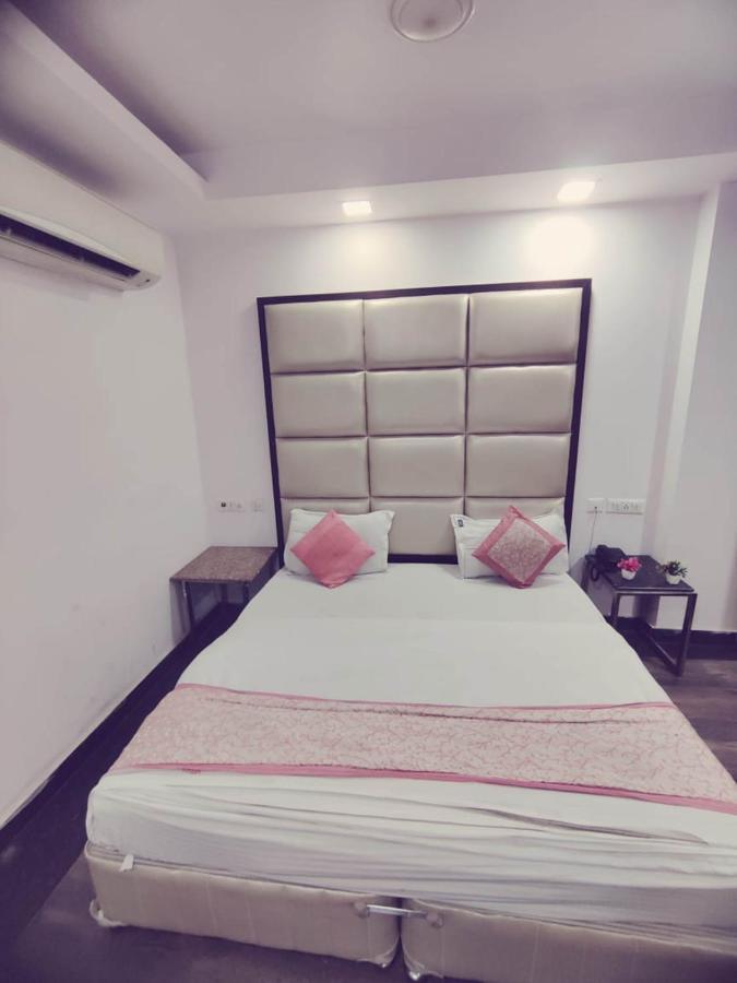 Hotel Saya Deluxe Near New Delhi Railway Station ' Dış mekan fotoğraf