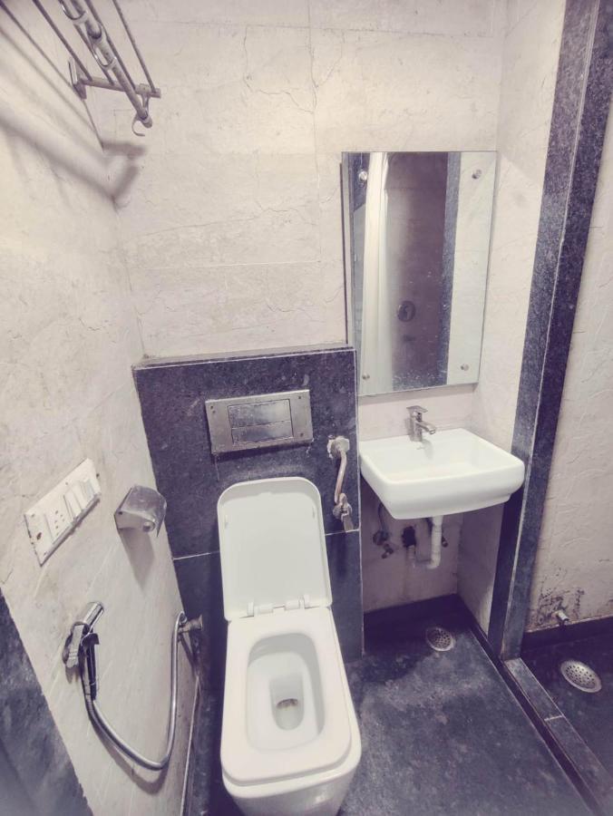 Hotel Saya Deluxe Near New Delhi Railway Station ' Dış mekan fotoğraf