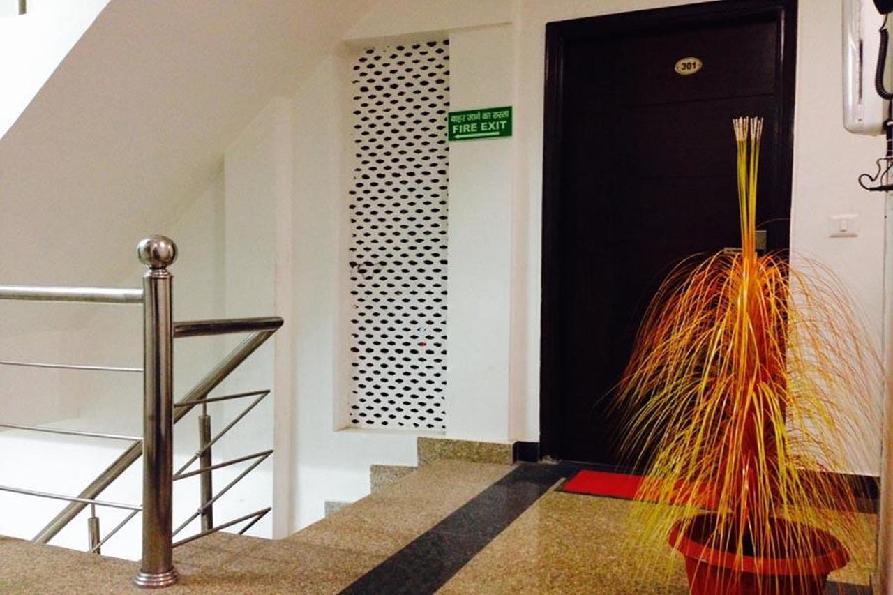 Hotel Saya Deluxe Near New Delhi Railway Station ' Dış mekan fotoğraf